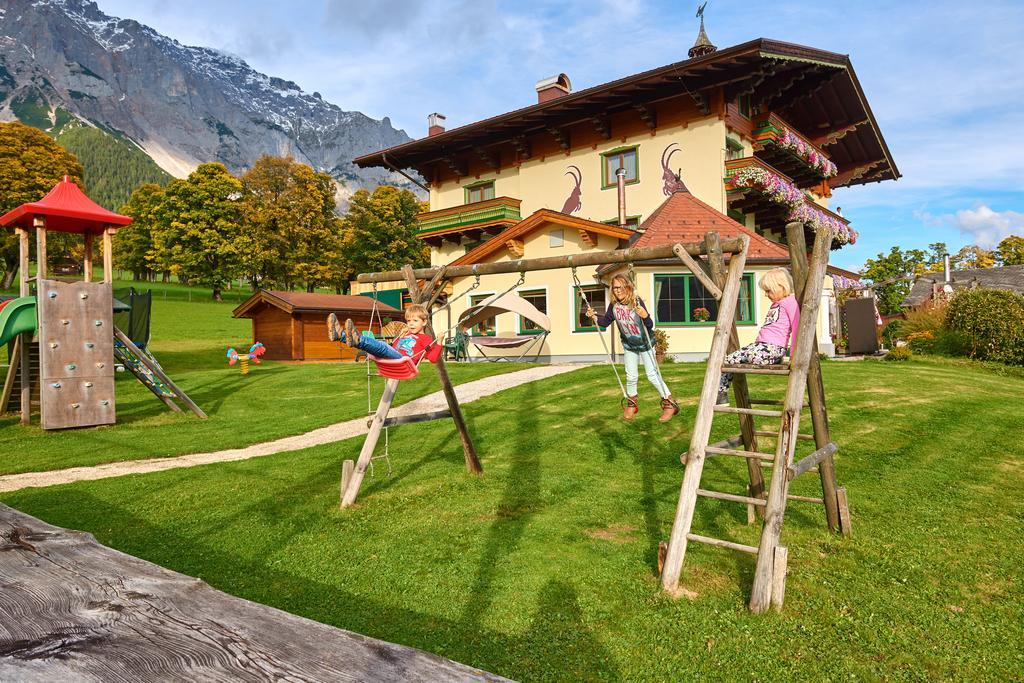 Hotel Jagdhof Ramsau am Dachstein Exterior foto
